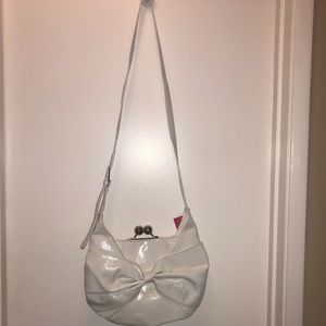 Exhilaration vinyl shoulder purse